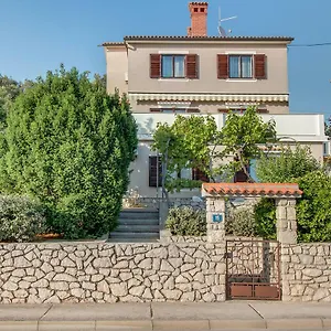 Simona , Mali Lošinj Croazia