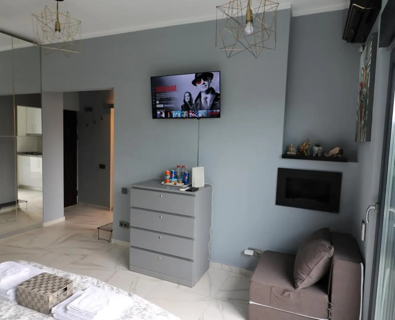 Apartment Deluxe Skyline Retreat Studio - Old Town Bucharest