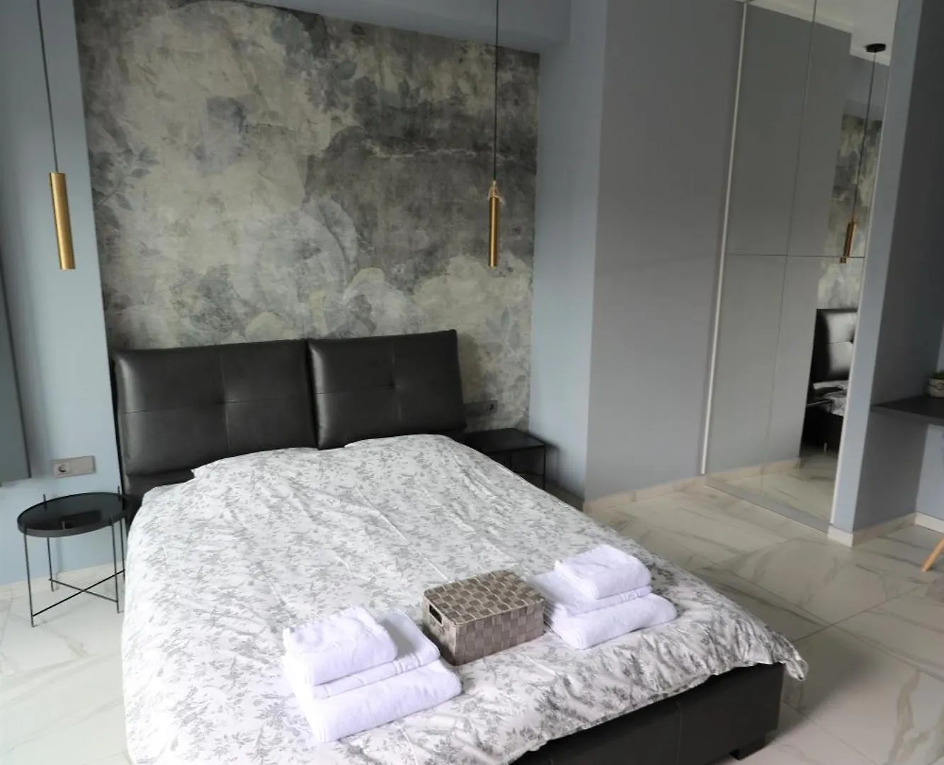 Apartment Deluxe Skyline Retreat Studio - Old Town Bucharest